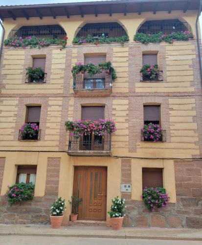 Lovely home in Azofra on our way to Santo Domingo de Calzada