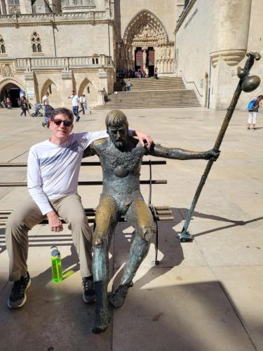 Dale and the pilgrim sculpture in the plaza