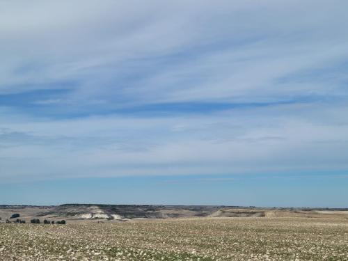 Scenery us becoming flatter, and the sky seems unendingly vast!