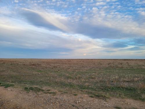 Flat land, huge sky!