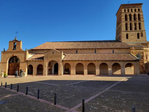 Front of the church of San Lorenzo