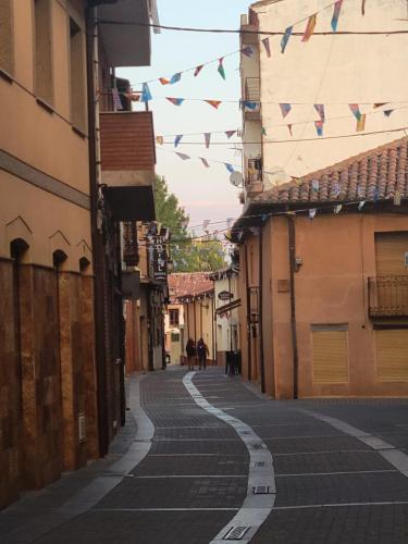 El Camino through Mansilla streets