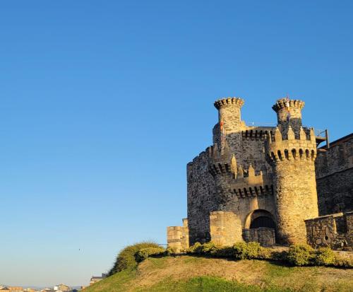 Another view of the castle. This is in Ponferrada, a larger city about 5km from Molinaseca.