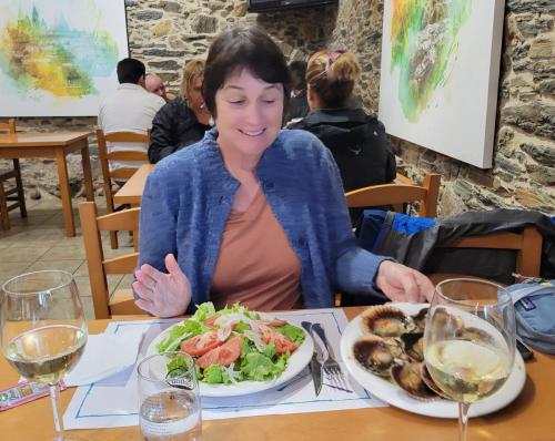 Salad and scallops for dinner...at 5pm!