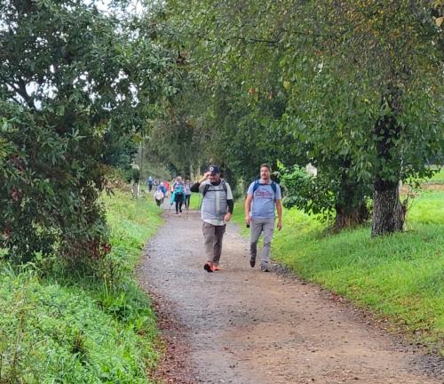 Lots of people on the Camino now!