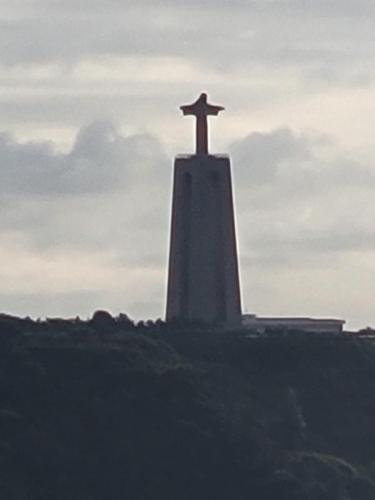 Cristo Rei statue like the one in Rio de Janeiro